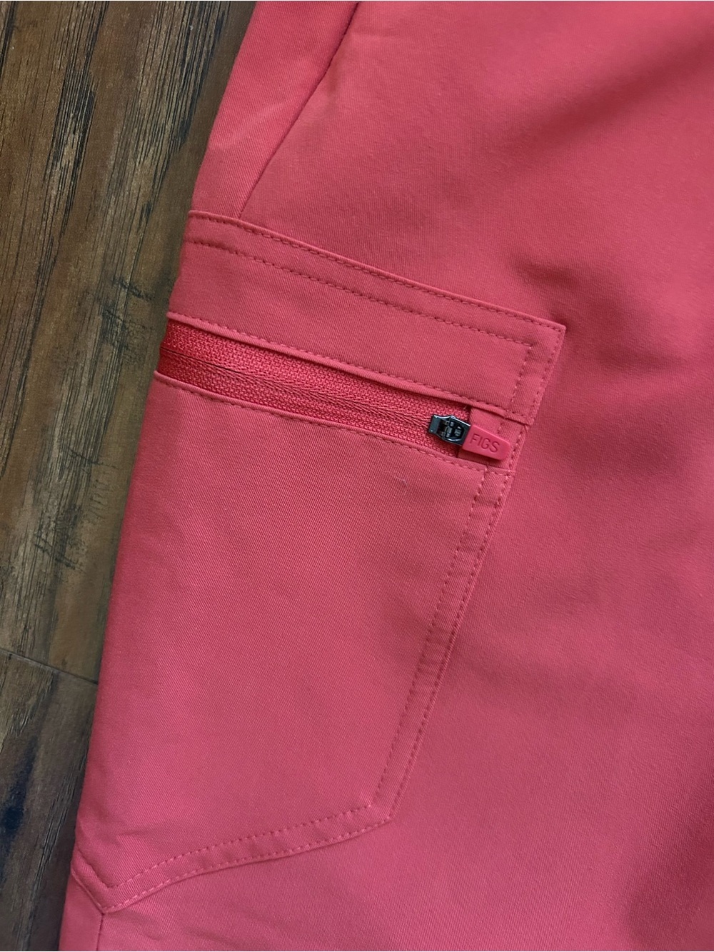 High Wasted Coral Drawstring Jogger Scrub Pants with Contrast Tie NWT FIGS - Picture 8 of 12